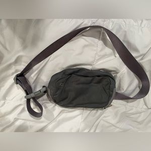 Lulu lemon fanny pack
